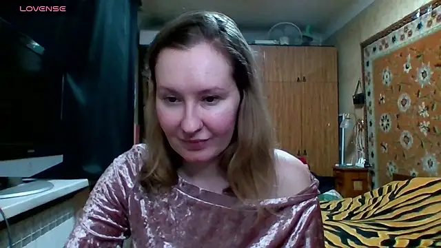 Snapshot of AnnaXLovers chatting on March 4, 2025, 1:06 pm AnnaXLovers online show from March 4, 2025, 1:06 pm