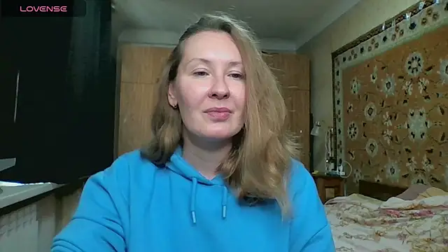 Snapshot of AnnaXLovers chatting on October 10, 2025, 12:15 pm AnnaXLovers online show from October 10, 2025, 12:15 pm