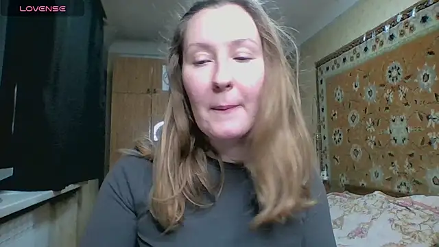 Snapshot of AnnaXLovers chatting on October 31, 2025, 1:01 pm AnnaXLovers online show from October 31, 2025, 1:01 pm