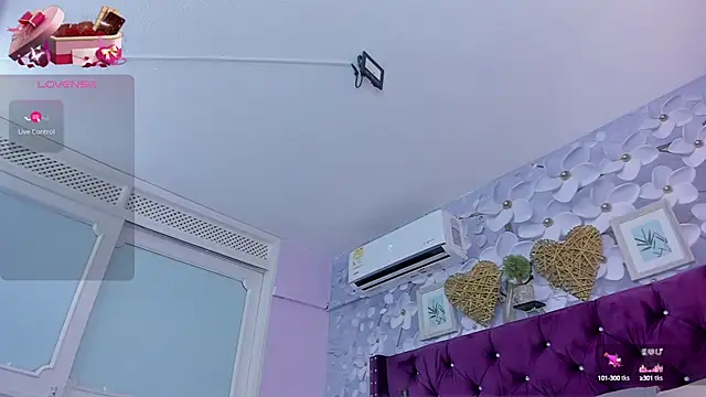 Snapshot of Danee_19_ chatting on February 15, 2025, 11:50 am Danee 19 online show from February 15, 2025, 11:50 am