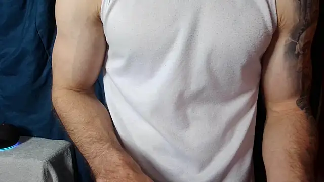 Snapshot of Kenner_fox77 chatting on December 25, 2024, 10:27 pm Kenner fox77 online show from December 25, 2024, 10:27 pm