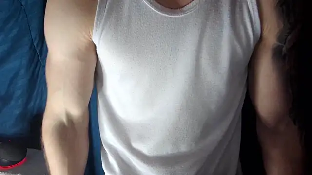 Snapshot of Kenner_fox77 chatting on December 28, 2024, 8:36 pm Kenner fox77 online show from December 28, 2024, 8:36 pm