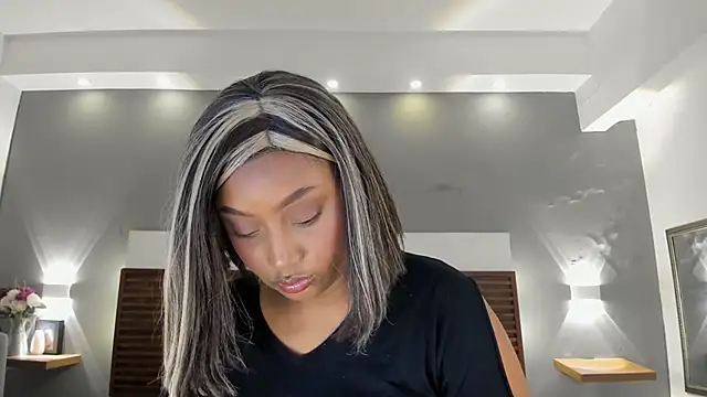 Snapshot of Adelehottman chatting on December 4, 2025, 12:14 pm Adelehottman online show from December 4, 2025, 12:14 pm