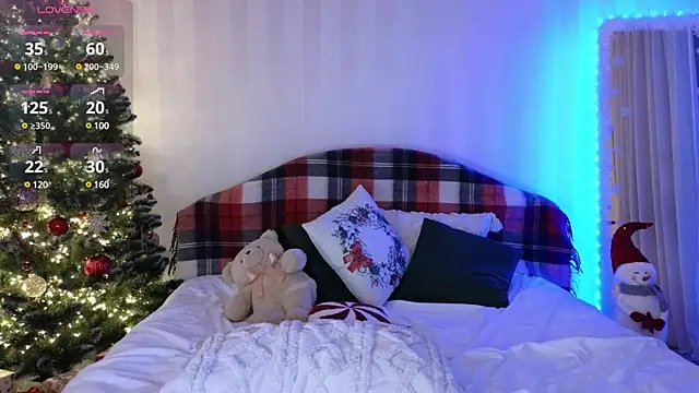 Snapshot of Aisha_Riley chatting on December 16, 2024, 1:22 pm Aisha Riley online show from December 16, 2024, 1:22 pm