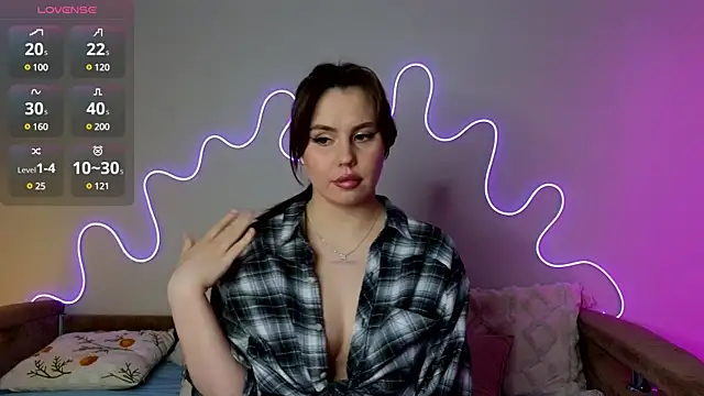 Snapshot of Aisha_Riley chatting on March 15, 2025, 3:06 pm Aisha Riley online show from March 15, 2025, 3:06 pm