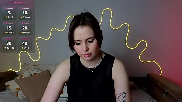 Snapshot of Aisha_Riley chatting on March 21, 2025, 12:39 pm Aisha Riley online show from March 21, 2025, 12:39 pm