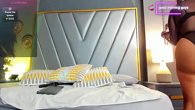 BrendaAdams  online show from September 26, 2025, 11:03 am