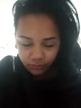 Snapshot of _Miaaleon chatting on February 19, 2025, 10:23 am Miaaleon online show from February 19, 2025, 10:23 am