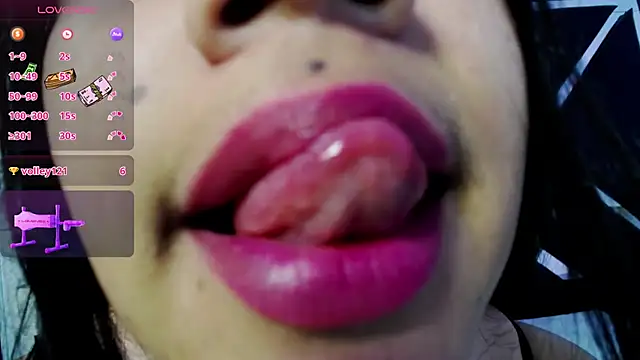 Snapshot of _Miaaleon chatting on March 17, 2025, 7:48 pm Miaaleon online show from March 17, 2025, 7:48 pm