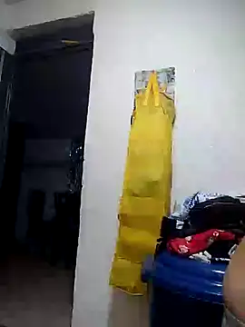 Snapshot of _Miaaleon chatting on November 12, 2025, 10:48 am Miaaleon online show from November 12, 2025, 10:48 am