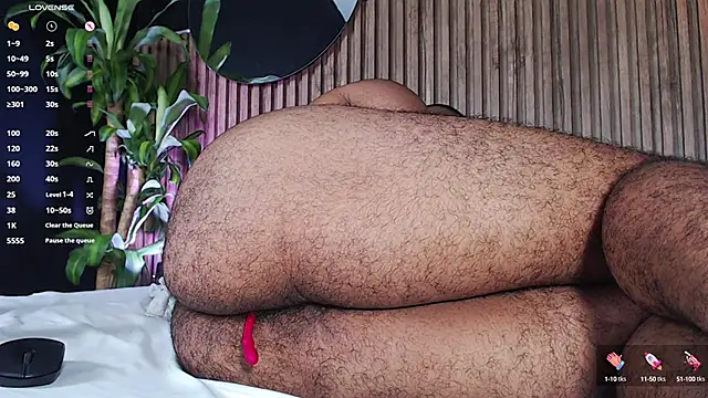 Snapshot of DilanJonnes_ chatting on December 5, 2024, 4:01 pm DilanJonnes  online show from December 5, 2024, 4:01 pm