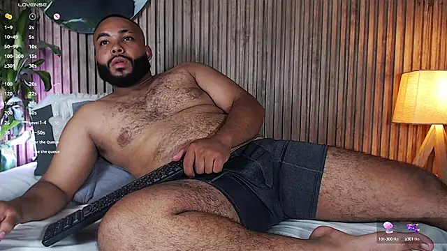 Snapshot of DilanJonnes_ chatting on December 7, 2024, 2:53 am DilanJonnes  online show from December 7, 2024, 2:53 am