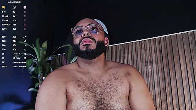 Snapshot of DilanJonnes_ chatting on December 24, 2024, 10:06 pm DilanJonnes  online show from December 24, 2024, 10:06 pm