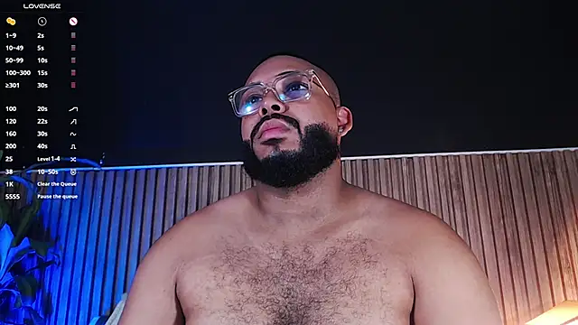 Snapshot of DilanJonnes_ chatting on February 5, 2025, 10:33 pm DilanJonnes  online show from February 5, 2025, 10:33 pm