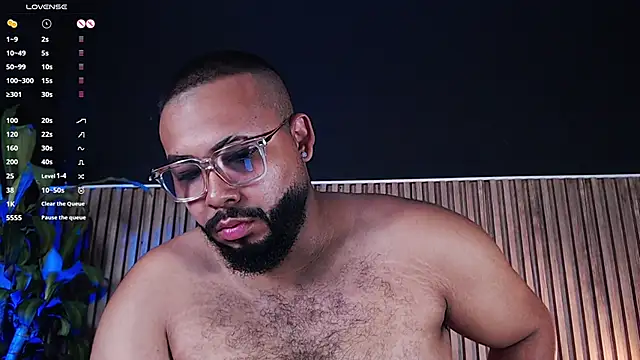 Snapshot of DilanJonnes_ chatting on February 24, 2025, 10:25 pm DilanJonnes  online show from February 24, 2025, 10:25 pm