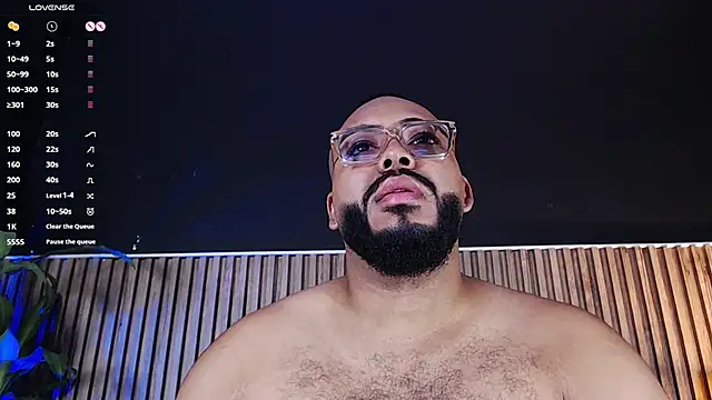 Snapshot of DilanJonnes_ chatting on March 1, 2025, 2:23 pm DilanJonnes  online show from March 1, 2025, 2:23 pm