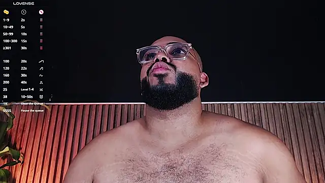 Snapshot of DilanJonnes_ chatting on March 18, 2025, 2:04 am DilanJonnes  online show from March 18, 2025, 2:04 am