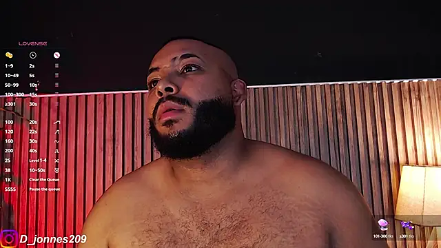 Snapshot of DilanJonnes_ chatting on September 23, 2025, 11:19 pm DilanJonnes  online show from September 23, 2025, 11:19 pm