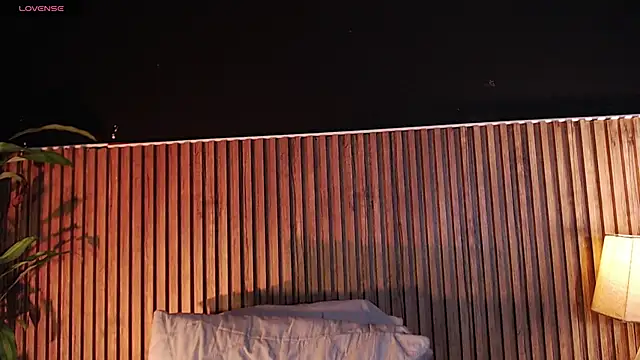 Snapshot of DilanJonnes_ chatting on October 19, 2025, 12:11 am DilanJonnes  online show from October 19, 2025, 12:11 am