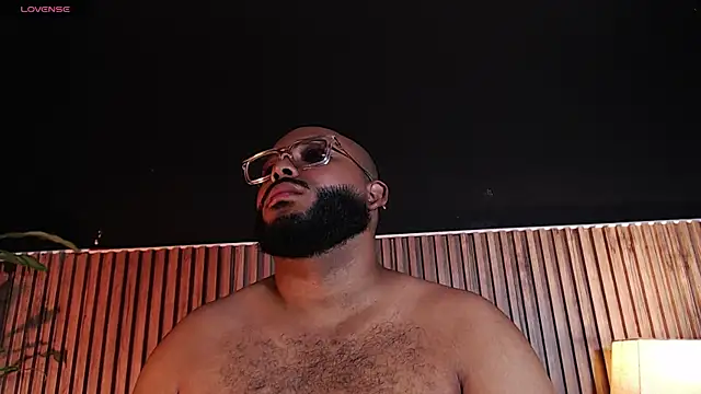 Snapshot of DilanJonnes_ chatting on October 31, 2025, 12:22 am DilanJonnes  online show from October 31, 2025, 12:22 am