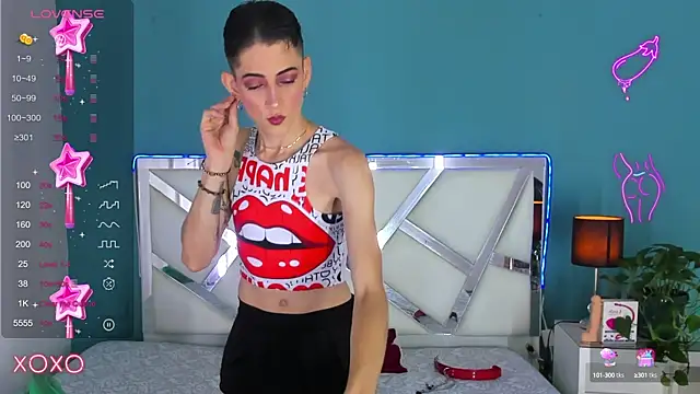 Snapshot of dominic_thailor chatting on January 4, 2025, 1:53 pm dominic thailor online show from January 4, 2025, 1:53 pm