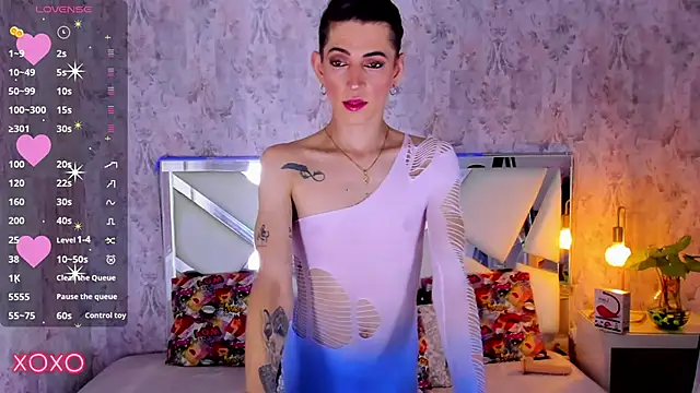 Snapshot of dominic_thailor chatting on October 24, 2025, 2:13 pm dominic thailor online show from October 24, 2025, 2:13 pm