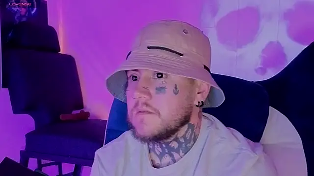 Ash gusbig online show from November 6, 2025, 2:45 am