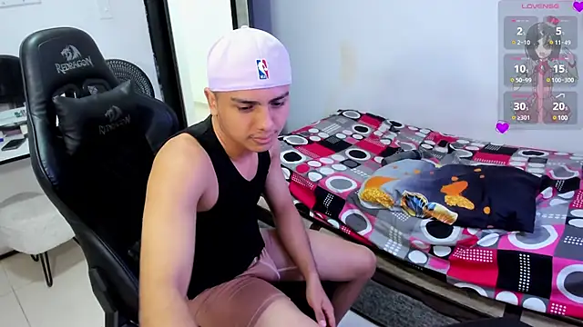 Snapshot of Max_kony chatting on March 12, 2025, 12:10 am Max kony online show from March 12, 2025, 12:10 am