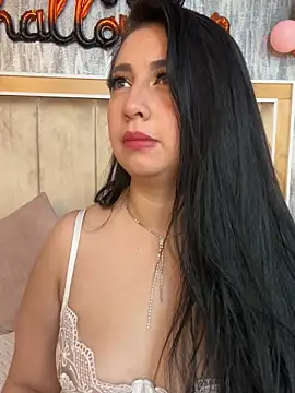 Snapshot of AshleeyPrincess chatting on October 30, 2025, 2:18 pm AshleeyPrincess online show from October 30, 2025, 2:18 pm