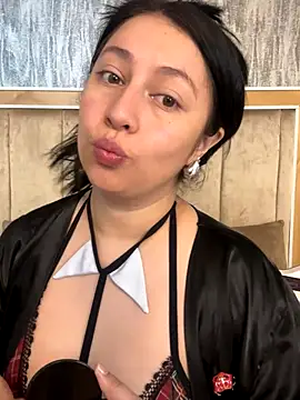 Snapshot of AshleeyPrincess chatting on November 15, 2025, 12:23 pm AshleeyPrincess online show from November 15, 2025, 12:23 pm