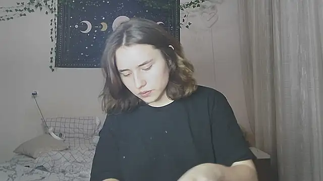 Snapshot of Aurora_workerr chatting on January 3, 2025, 4:27 pm Aurora workerr online show from January 3, 2025, 4:27 pm