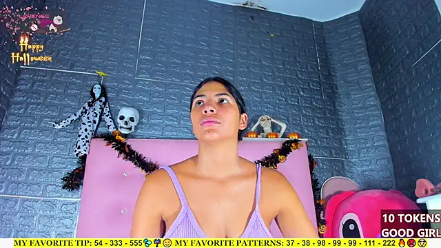 AriannaLewiis online show from October 19, 2025, 7:25 pm