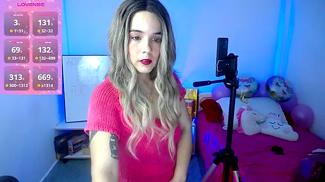 Snapshot of Nathy_Rock chatting on October 7, 2025, 10:40 pm Nathy Rock online show from October 7, 2025, 10:40 pm