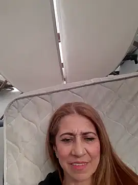 Snapshot of Matureyulyet chatting on November 2, 2025, 10:01 pm Matureyulyet online show from November 2, 2025, 10:01 pm