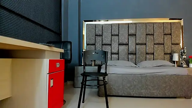 Snapshot of Matureyulyet chatting on November 4, 2025, 8:52 pm Matureyulyet online show from November 4, 2025, 8:52 pm