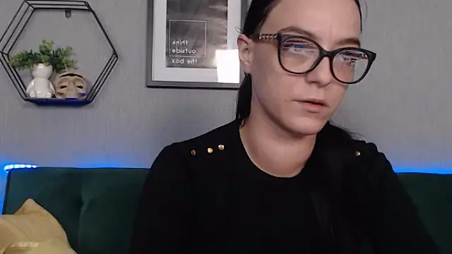 Snapshot of IzabelllNoir chatting on January 11, 2025, 11:02 pm IzabelllNoir online show from January 11, 2025, 11:02 pm