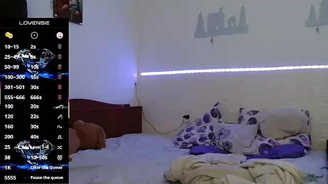 Snapshot of cuple_hoot_ chatting on October 3, 2025, 9:56 pm cuple hoot online show from October 3, 2025, 9:56 pm