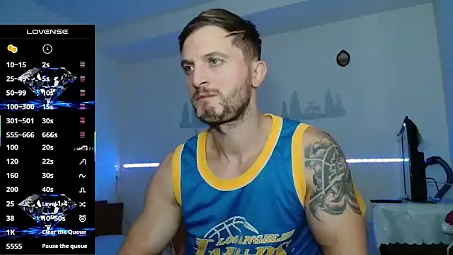 Snapshot of cuple_hoot_ chatting on October 5, 2025, 7:56 pm cuple hoot online show from October 5, 2025, 7:56 pm