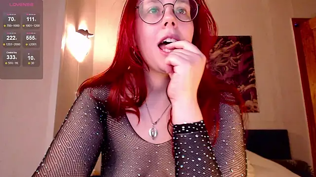 Snapshot of VanessaLincum chatting on September 25, 2025, 6:17 am VanessaLincum online show from September 25, 2025, 6:17 am