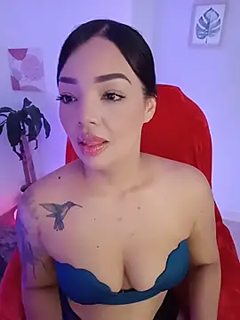 Snapshot of Sara_LipsX chatting on November 28, 2025, 12:46 am Sara LipsX online show from November 28, 2025, 12:46 am