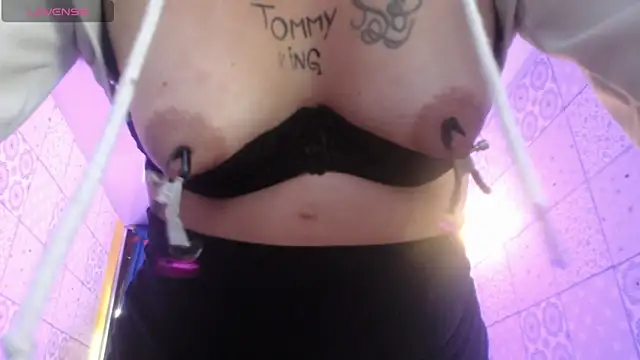 Snapshot of vitoria23_ chatting on March 12, 2025, 4:13 pm vitoria23 online show from March 12, 2025, 4:13 pm