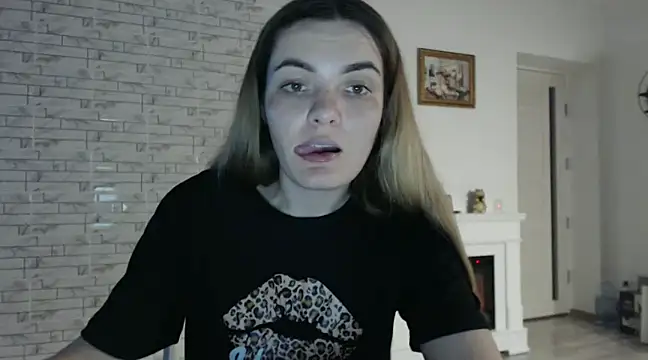  JustmeHere  online show from January 31, 2025, 5:10 pm