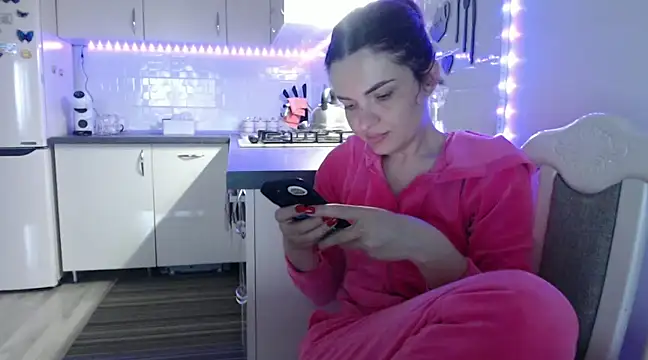  JustmeHere  online show from March 16, 2025, 1:17 pm