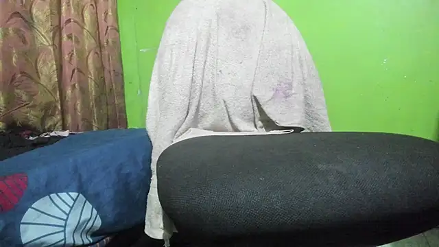 Snapshot of Brenda_Smith69 chatting on November 20, 2025, 8:41 pm Brenda Smith69 online show from November 20, 2025, 8:41 pm