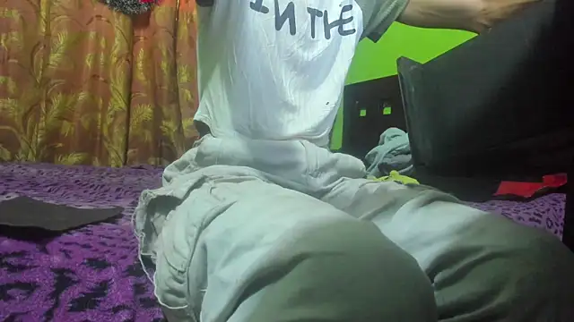 Snapshot of Brenda_Smith69 chatting on December 16, 2025, 8:14 pm Brenda Smith69 online show from December 16, 2025, 8:14 pm