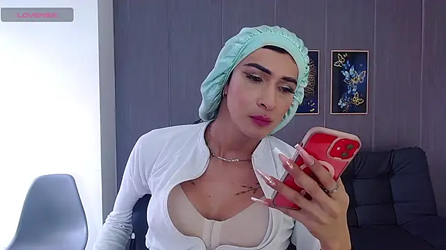 Snapshot of Evelynn_sex_ chatting on October 17, 2025, 12:30 pm Evelynn sex online show from October 17, 2025, 12:30 pm