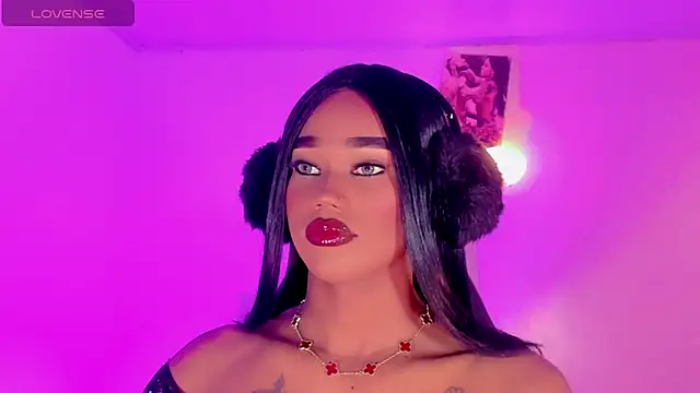 Snapshot of naomy__xx chatting on November 25, 2025, 3:17 am naomy xx online show from November 25, 2025, 3:17 am