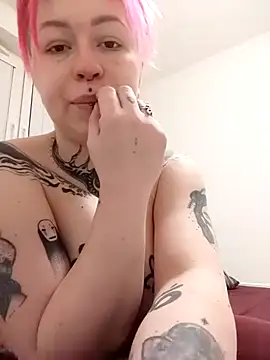 Snapshot of divine_eve chatting on February 13, 2025, 4:17 pm divine eve online show from February 13, 2025, 4:17 pm