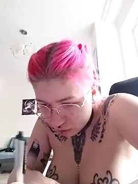 Snapshot of divine_eve chatting on February 14, 2025, 2:54 pm divine eve online show from February 14, 2025, 2:54 pm