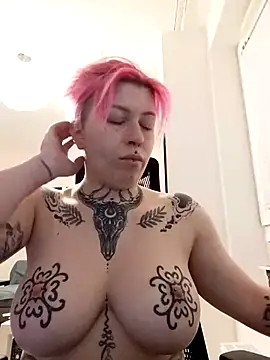 Snapshot of divine_eve chatting on February 17, 2025, 7:53 pm divine eve online show from February 17, 2025, 7:53 pm